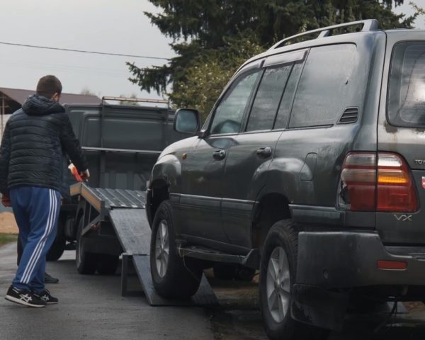 pogruzka-evakuatora1 pogruzka-evakuatora1